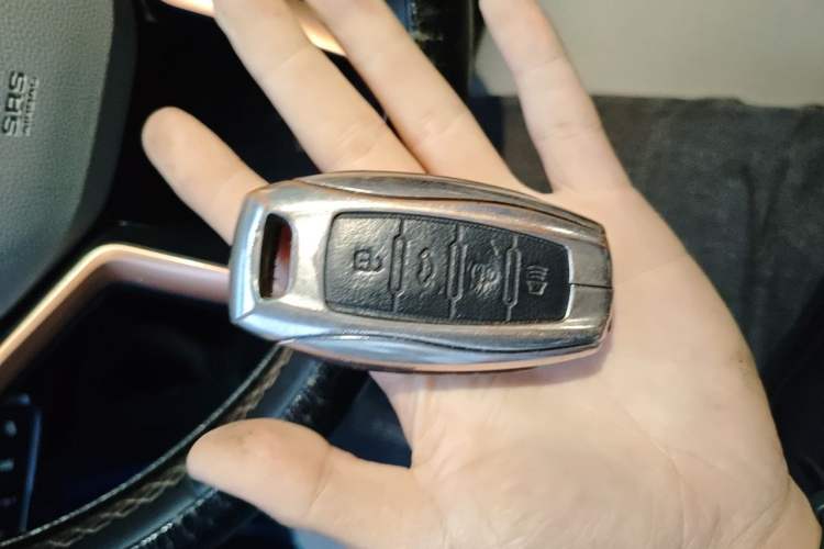 Used Haval JOLION 2021 1.5T Automatic Grand Three-Volume Version Vehicle Key