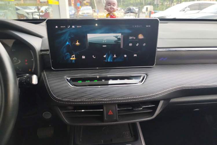 Used Haval JOLION 2021 1.5T Automatic Four-Door Version Audio And AC Panel