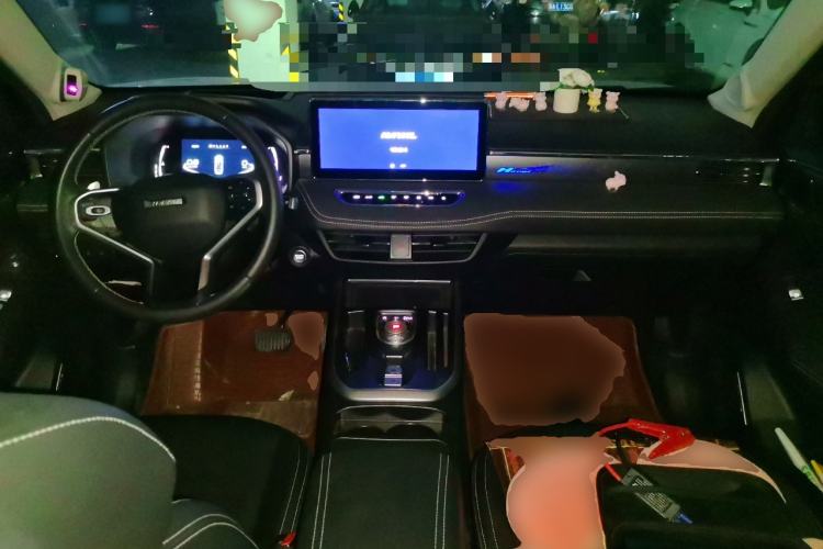 Used Haval JOLION 2021 1.5T Automatic Four-Door Version Center Console