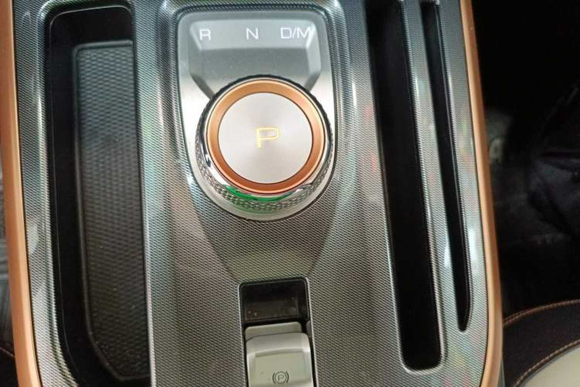 Used Haval JOLION 2021 1.5T Automatic Four-Door Version Gear Lever