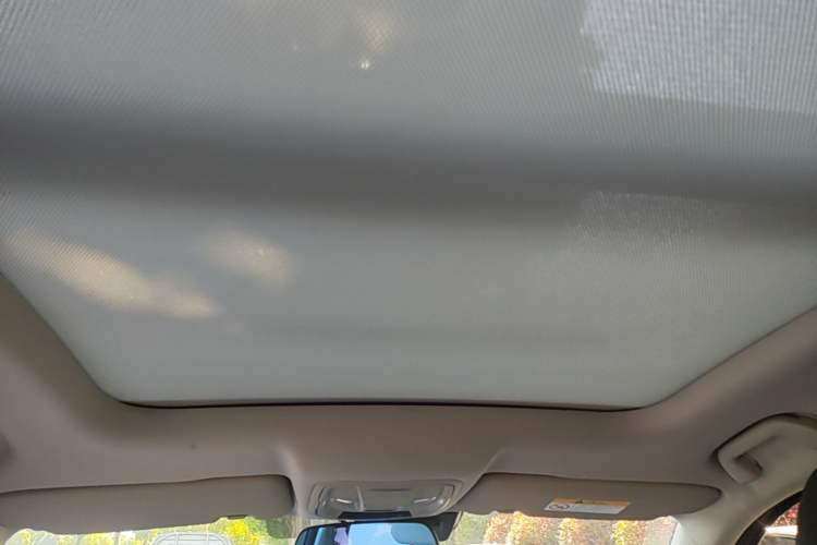 Used Haval JOLION 2021 1.5T Automatic Grand Three-Volume Version Headliner