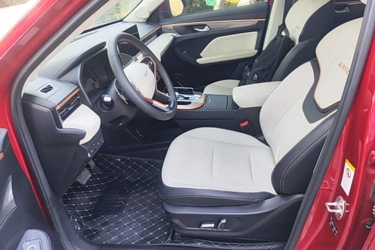 Used Haval JOLION 2021 1.5T Automatic Grand Three-Volume Version Left Front Seat
