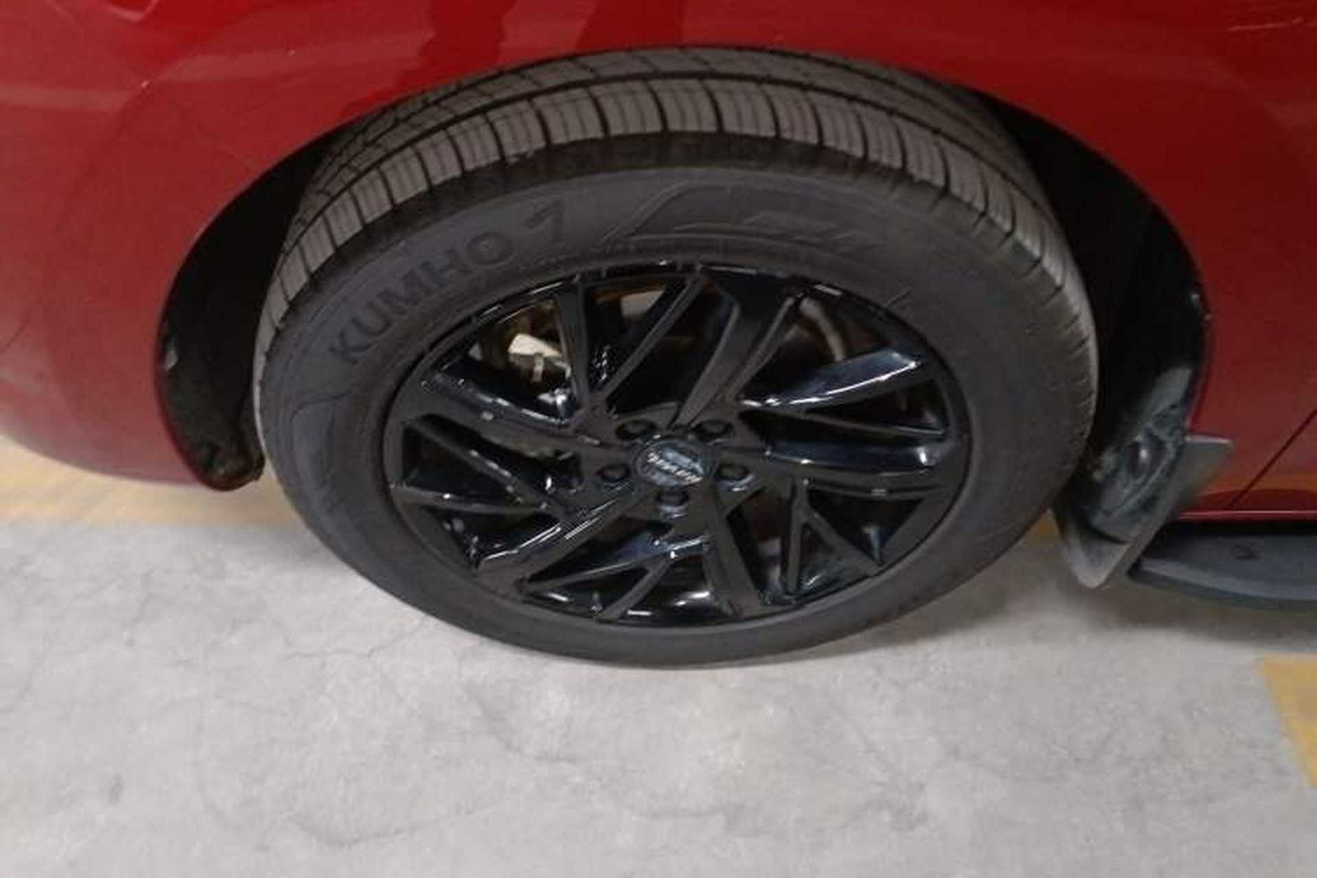 Used Haval JOLION 2021 1.5T Automatic Grand Three-Volume Version Left Front Wheel Hub