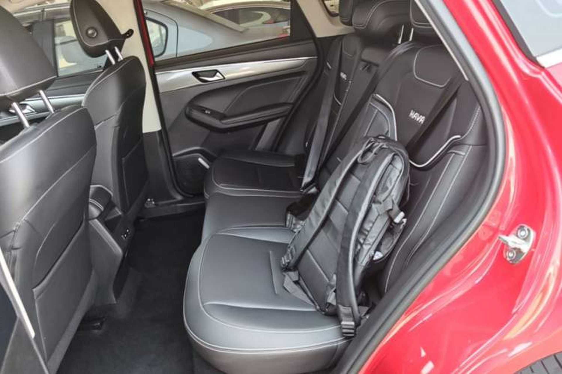 Used Haval JOLION 2021 1.5T Automatic Grand Three-Volume Version Left Rear Seat