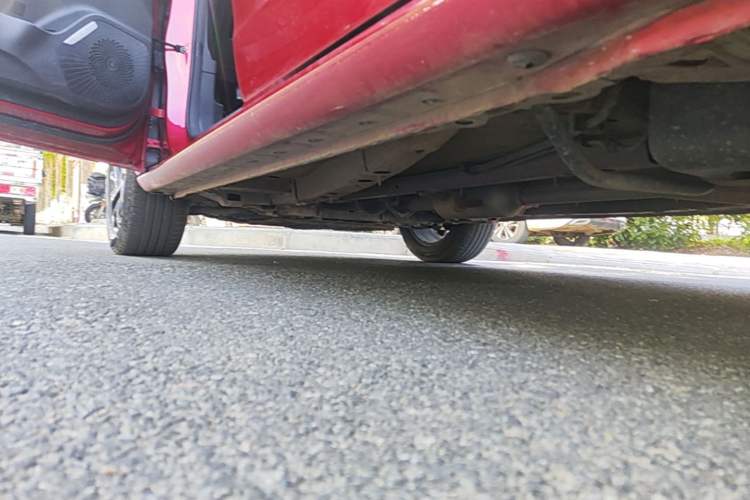 Used Haval JOLION 2021 1.5T Automatic Grand Three-Volume Version Left Side Sill