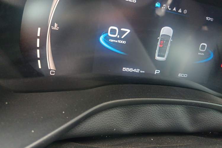 Used Haval JOLION 2021 1.5T Automatic Grand Three-Volume Version Odometer Close Up