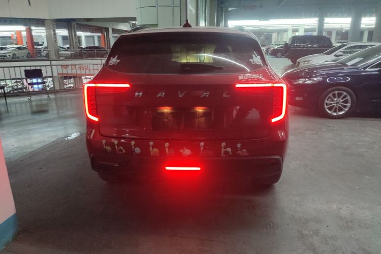 Used Haval JOLION 2021 1.5T Automatic Four-Door Version Rear