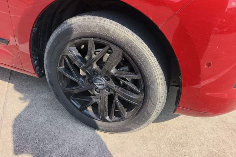 Used Haval JOLION 2021 1.5T Automatic Four-Door Version Right Front Wheel Hub