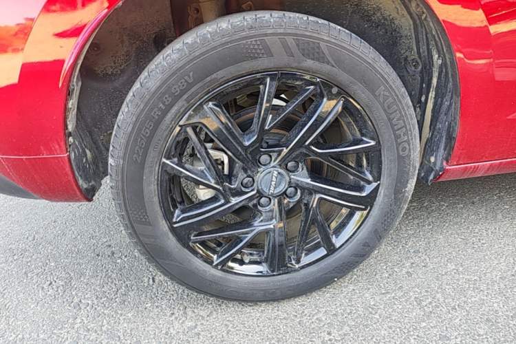 Used Haval JOLION 2021 1.5T Automatic Grand Three-Volume Version Right Rear Wheel Hub
