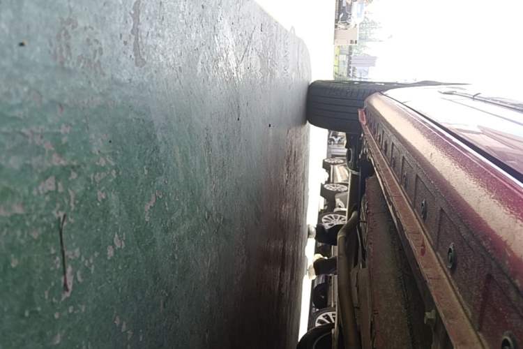 Used Haval JOLION 2021 1.5T Automatic Four-Door Version Right Side Sill