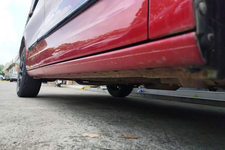 Used Haval JOLION 2021 1.5T Automatic Four-Door Version Right Side Sill