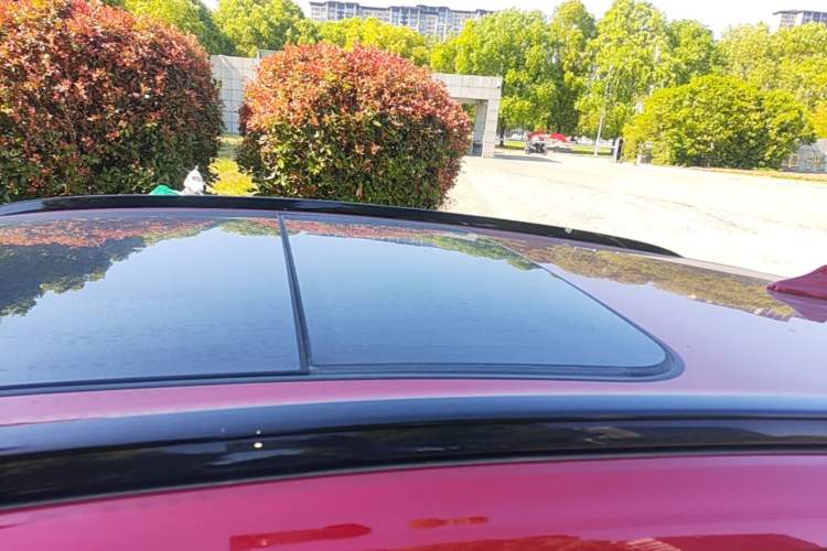 Used Haval JOLION 2021 1.5T Automatic Grand Three-Volume Version Roof
