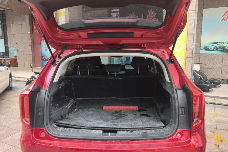 Used Haval JOLION 2021 1.5T Automatic Four-Door Version Trunk