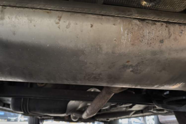 Used Haval JOLION 2021 1.5T Automatic Four-Door Version Chassis Rear