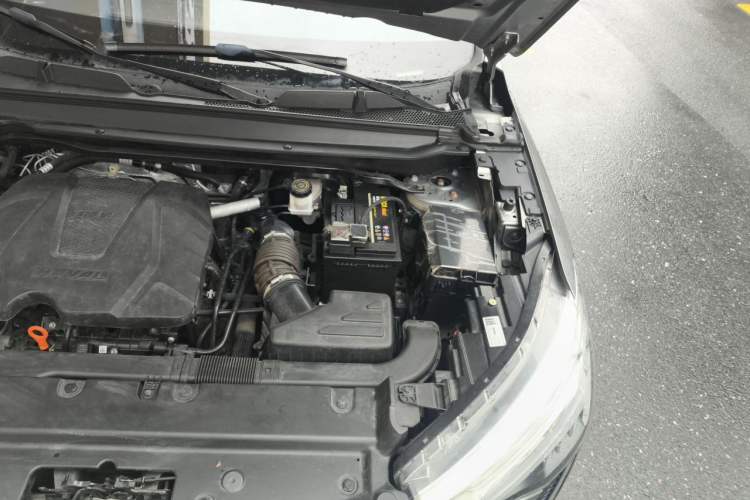 Used Haval JOLION 2021 1.5T Automatic Grand Three-Volume Version Engine Bay Left