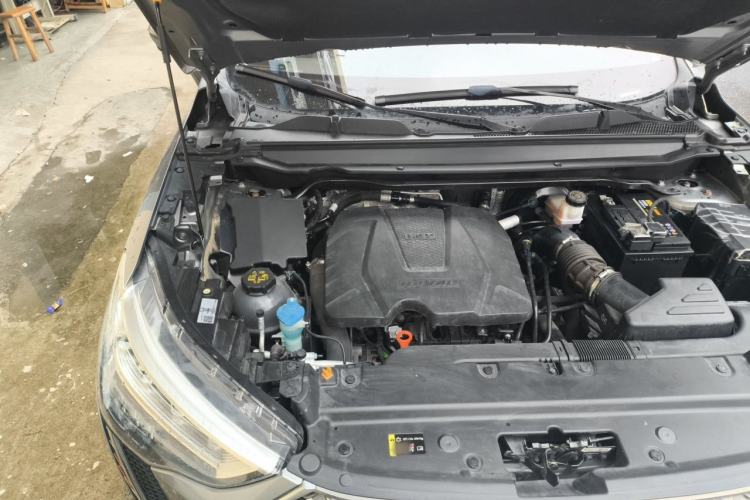 Used Haval JOLION 2021 1.5T Automatic Grand Three-Volume Version Engine Bay Right