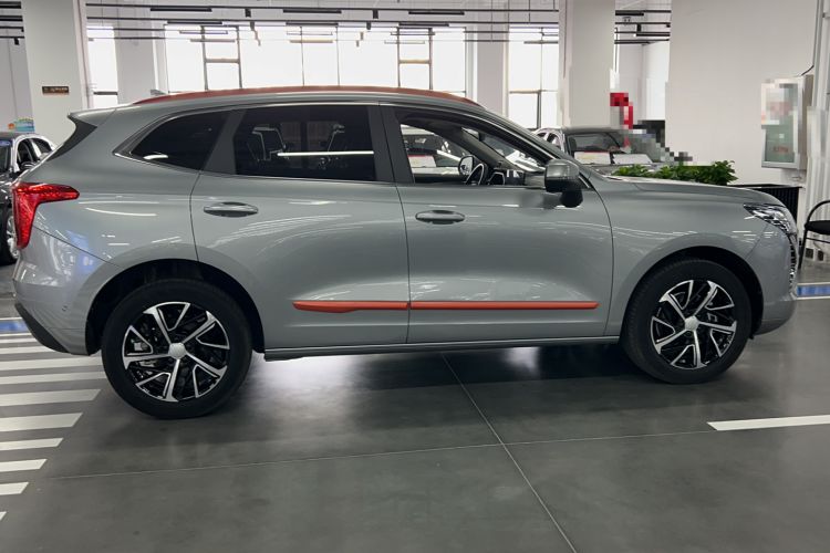Used Haval JOLION 2021 1.5T Automatic Four-Door Version Exterior 2