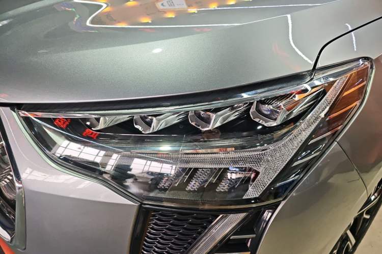 Used Haval JOLION 2021 1.5T Automatic Grand Three-Volume Version Left Front Headlight
