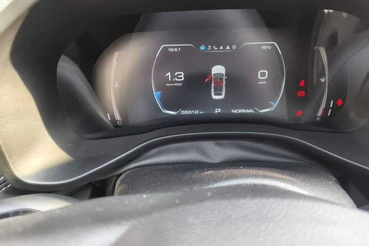 Used Haval JOLION 2021 1.5T Automatic Grand Three-Volume Version Odometer Close Up
