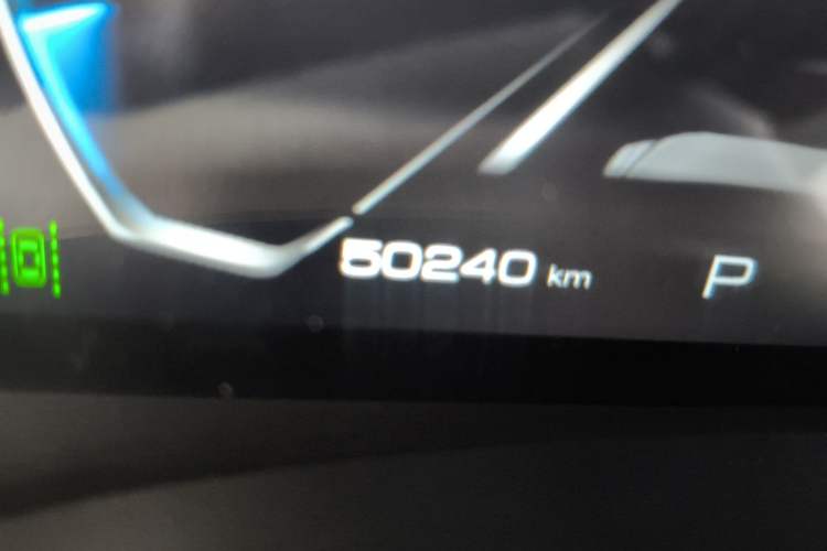 Used Haval JOLION 2021 1.5T Automatic Four-Door Version Odometer Close Up