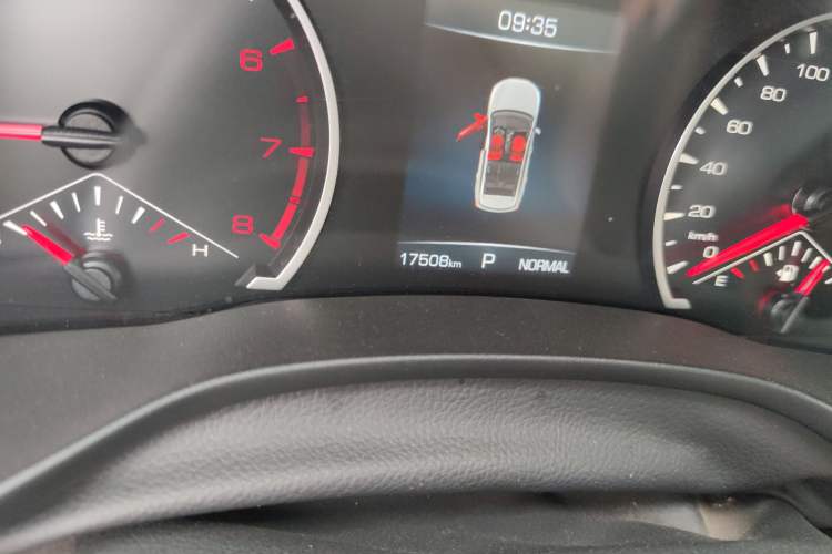 Used Haval JOLION 2021 1.5T Automatic Big Second Edition Odometer Close Up
