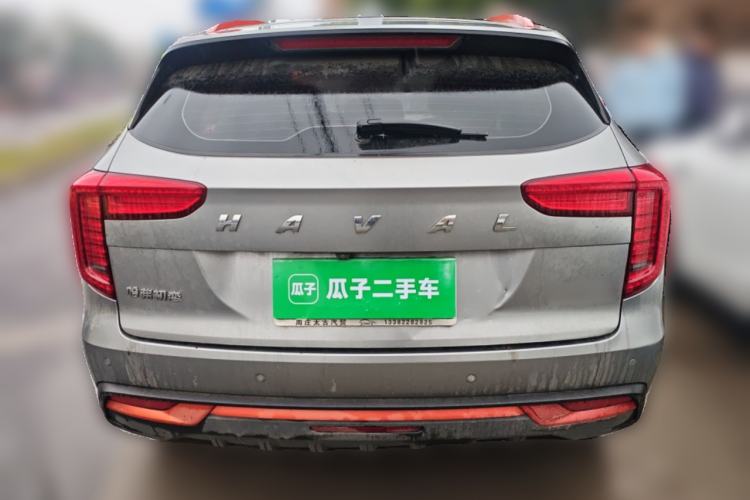 Used Haval JOLION 2021 1.5T Automatic Four-Door Version Rear