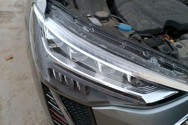 Used Haval JOLION 2021 1.5T Automatic Grand Three-Volume Version Right Front Headlight