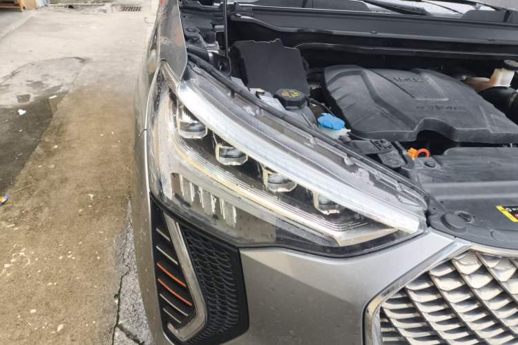 Used Haval JOLION 2021 1.5T Automatic Grand Three-Volume Version Right Front Headlight