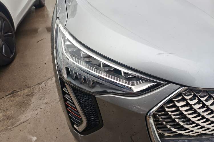 Used Haval JOLION 2021 1.5T Automatic Four-Door Version Right Front Headlight