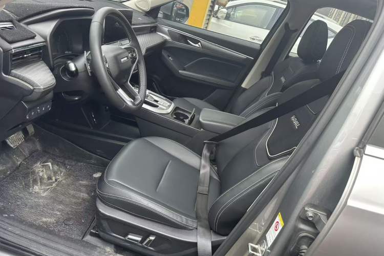 Used Haval JOLION 2021 1.5T Automatic Grand Three-Volume Version Right Front Seat