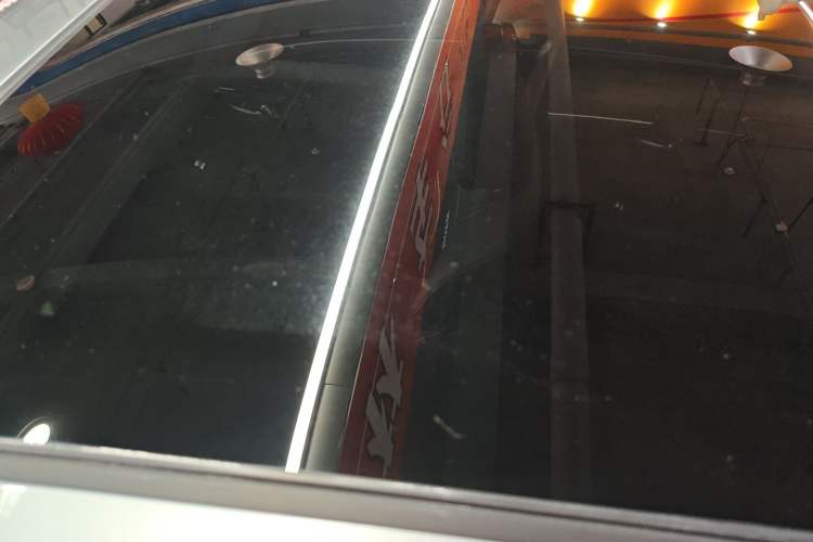 Used Haval JOLION 2021 1.5T Automatic Grand Three-Volume Version Roof