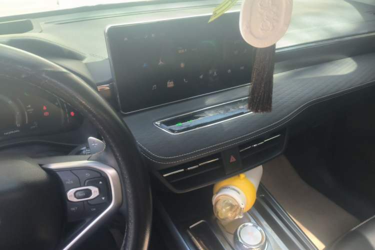 Used Haval JOLION 2021 1.5T Automatic Four-Door Version Audio And AC Panel