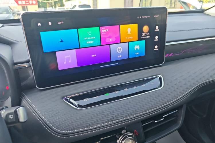 Used Haval JOLION 2021 1.5T Automatic Four-Door Version Audio And AC Panel