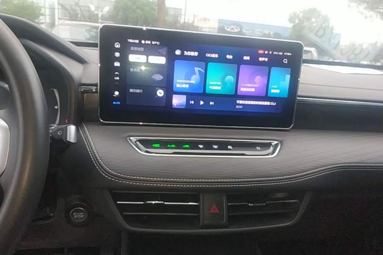Used Haval JOLION 2021 1.5T Automatic Grand Three-Volume Version Audio And AC Panel
