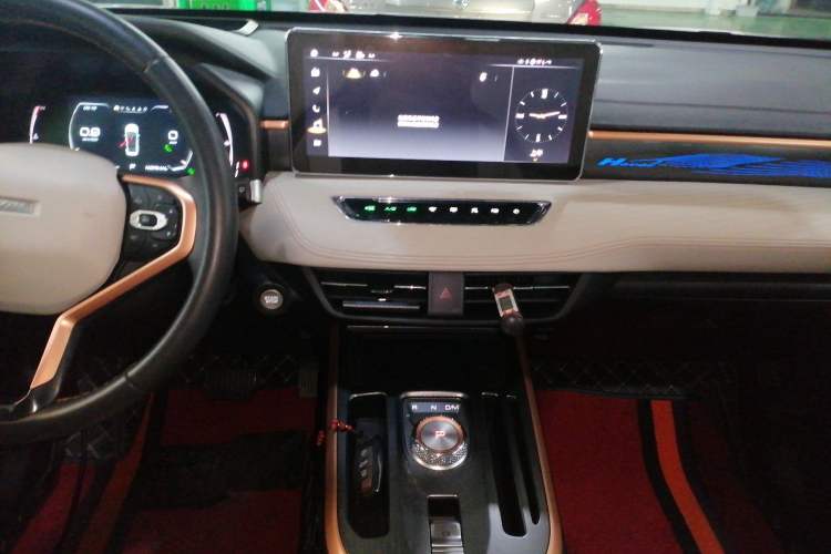 Used Haval JOLION 2021 1.5T Automatic Four-Door Version Audio And AC Panel