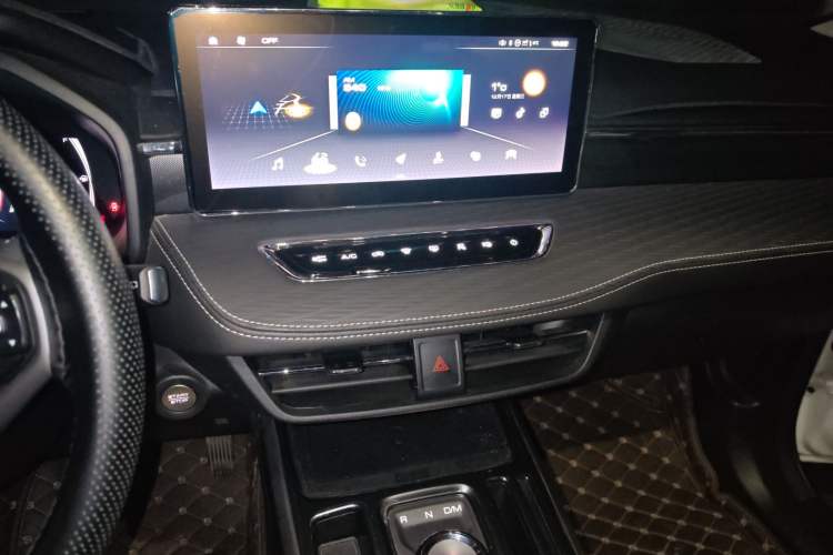 Used Haval JOLION 2021 1.5T Automatic Four-Door Version Audio And AC Panel