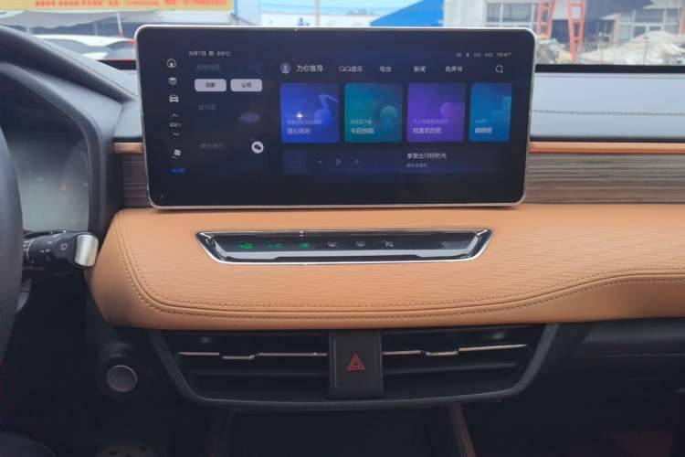 Used Haval JOLION 2021 1.5T Automatic Grand Three-Volume Version Audio And AC Panel
