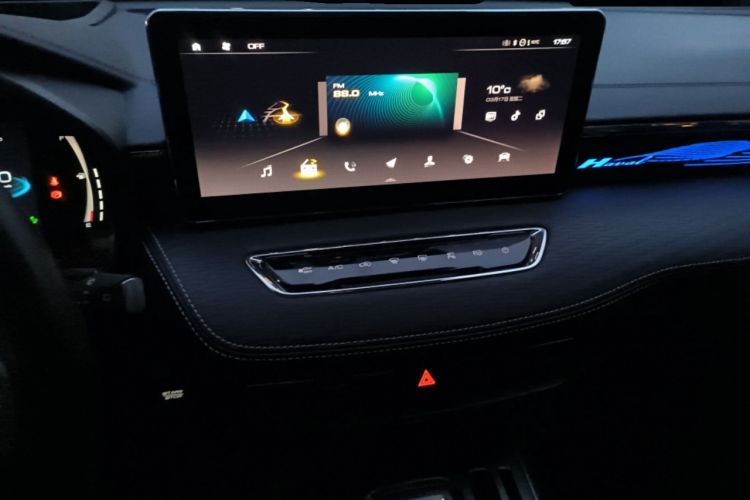 Used Haval JOLION 2021 1.5T Automatic Four-Door Version Audio And AC Panel