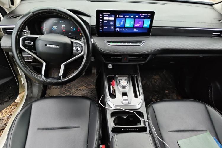 Used Haval JOLION 2021 1.5T Automatic Grand Three-Volume Version Center Console