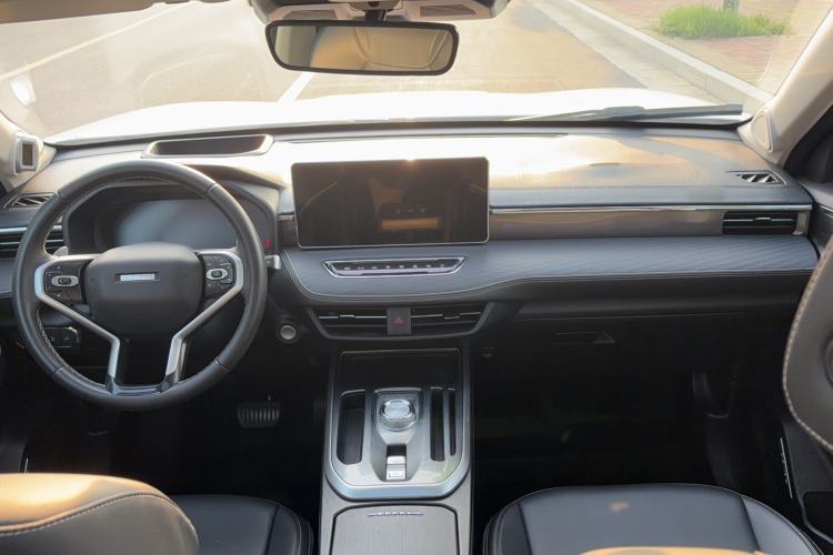 Used Haval JOLION 2021 1.5T Automatic Four-Door Version Center Console