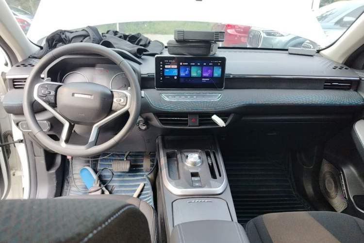 Used Haval JOLION 2021 1.5T Automatic Grand Edition Center Console