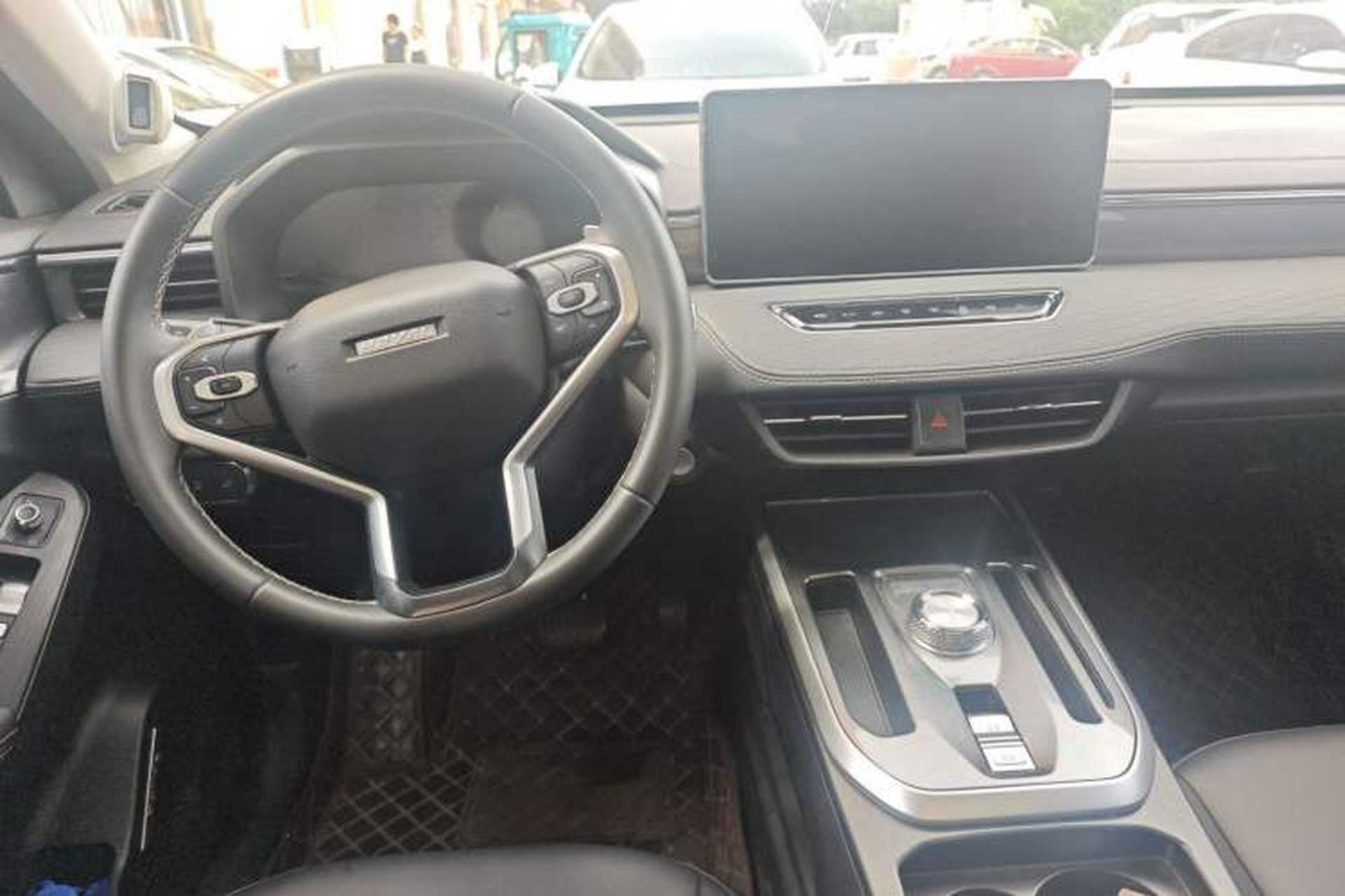 Used Haval JOLION 2021 1.5T Automatic Four-Door Version Center Console