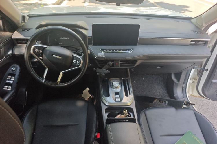 Used Haval JOLION 2021 1.5T Automatic Grand Three-Volume Version Center Console