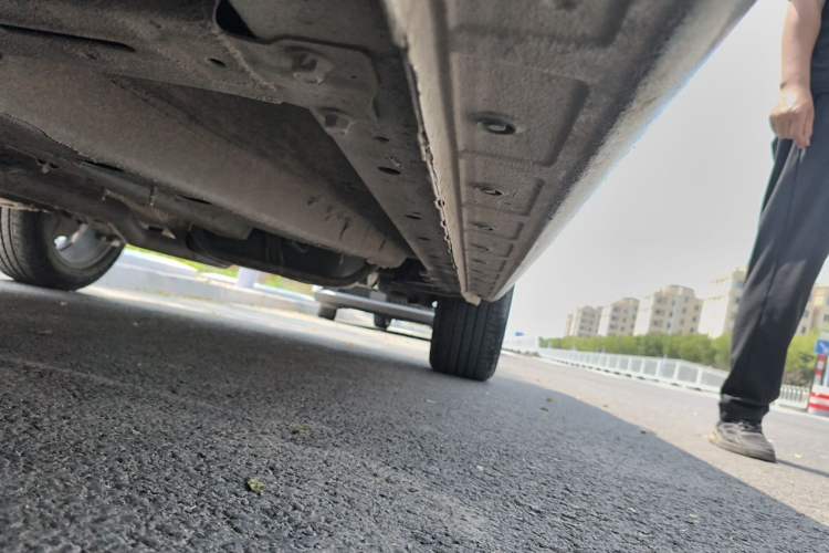 Used Haval JOLION 2021 1.5T Automatic Grand Three-Volume Version Chassis Front Left