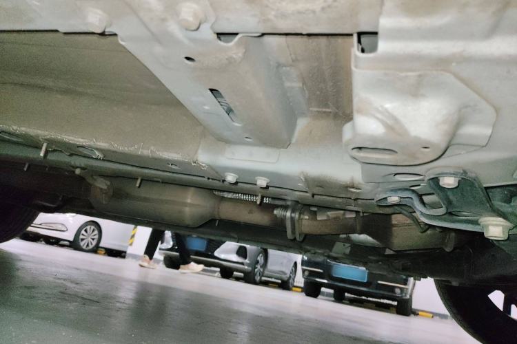 Used Haval JOLION 2021 1.5T Automatic Grand Three-Volume Version Chassis Front Right