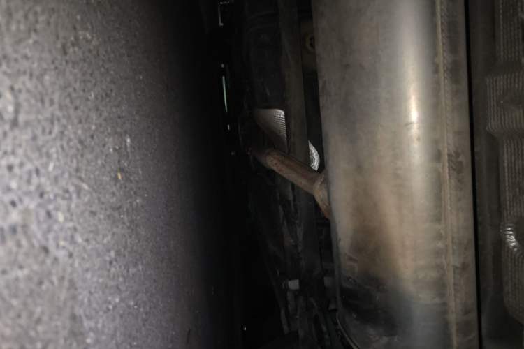 Used Haval JOLION 2021 1.5T Automatic Four-Door Version Chassis Rear