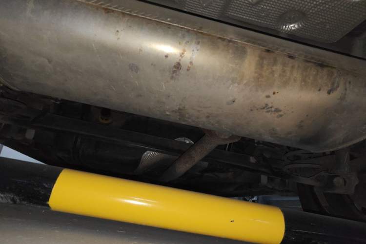 Used Haval JOLION 2021 1.5T Automatic Four-Door Version Chassis Rear