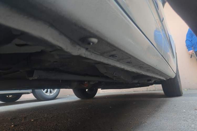 Used Haval JOLION 2021 1.5T Automatic Four-Door Version Chassis Rear Right