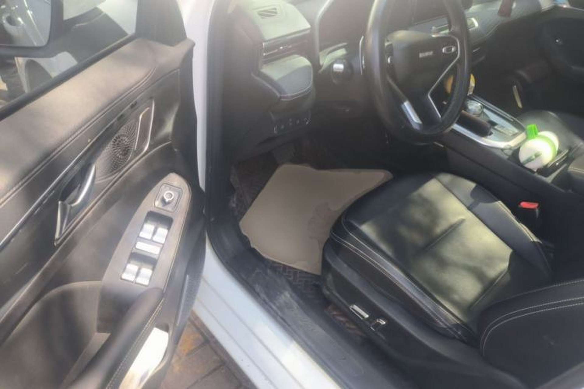 Used Haval JOLION 2021 1.5T Automatic Four-Door Version Driver Seat