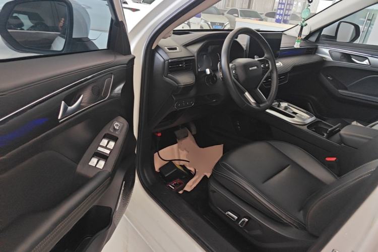 Used Haval JOLION 2021 1.5T Automatic Four-Door Version Driver Seat